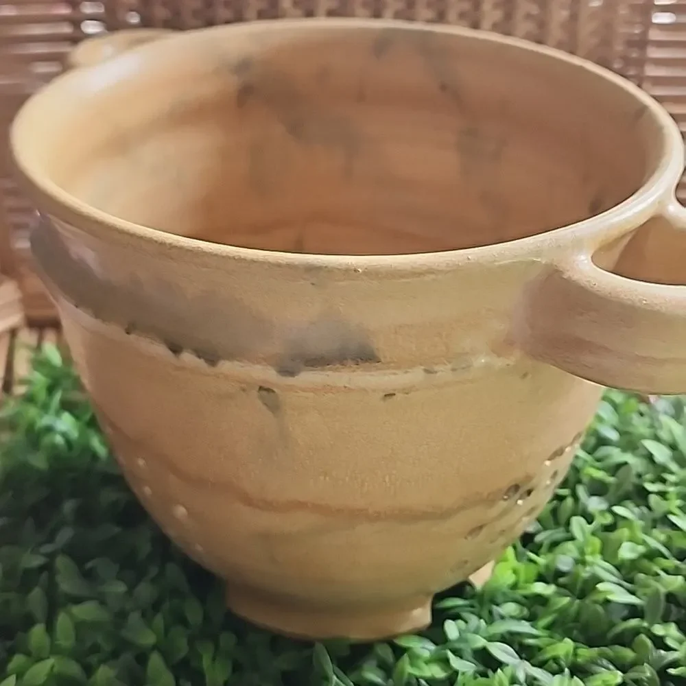 Vintage Art Pottery Berry Collander Jim Davis